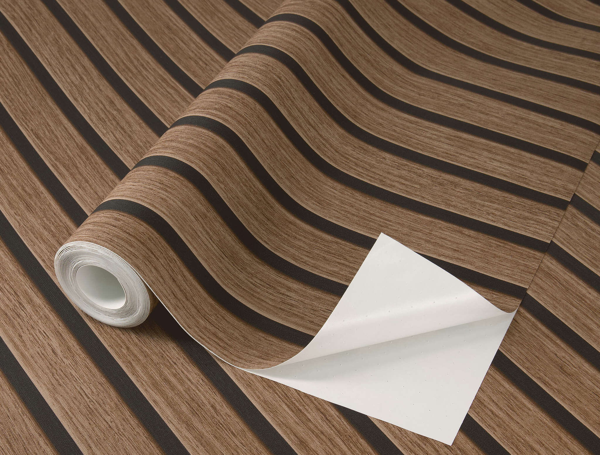 10-370119 Detailaufnahmen 1 Papier peint adhésif Echo 370119 - Panneaux en bois 3D marron foncé