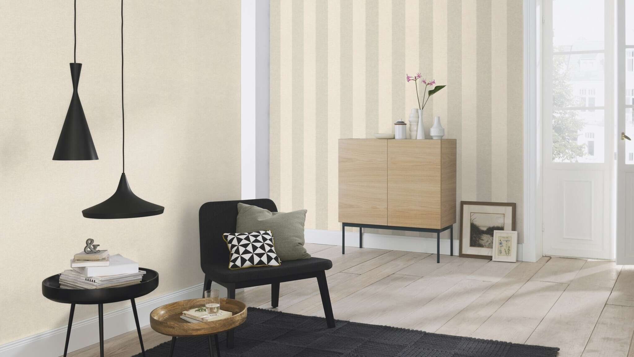 10-600353 Raumsituationen 3 Room with Single-colour wallpaper with a woven look
