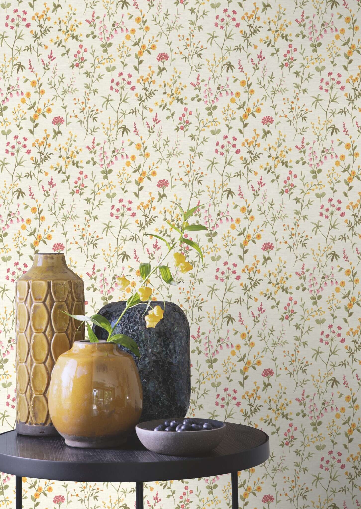 10-370317 Raumsituationen 1 Daisy 370317 self-adhesive wallpaper - floral wallpaper with wildflowers in yellow, pink and green