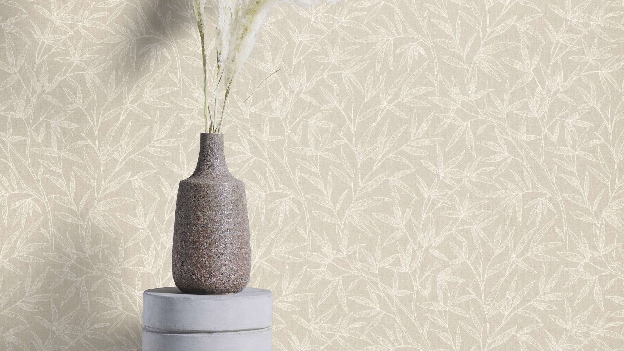 10-554847 Raumsituationen 3 Non-woven wallpaper in beige-greige Liverna 554847
