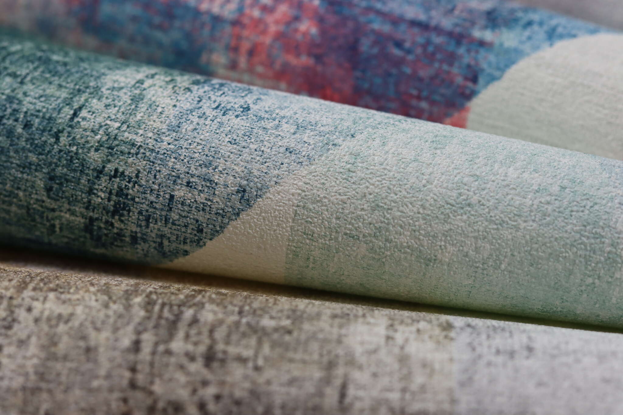 10-617948 Detailaufnahmen 4 Detailed image of Geometric wallpaper with triangles