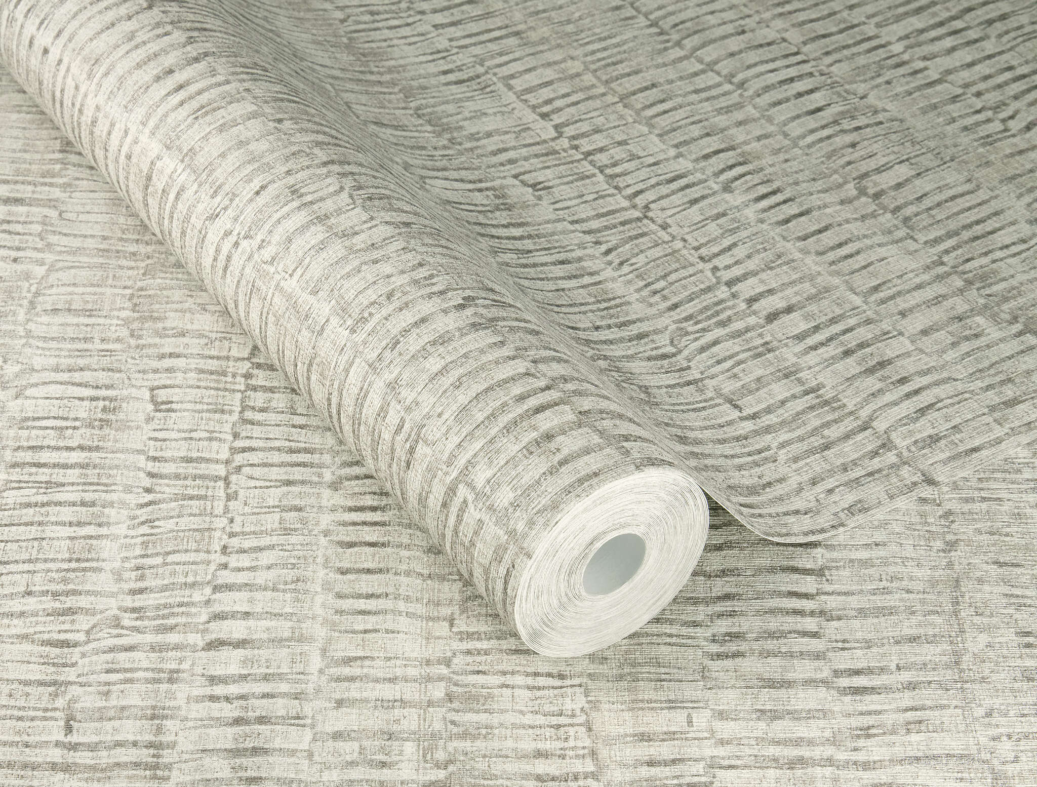 10-720617 Detailaufnahmen 1 Detailed image of Wallpaper in a natural look with a fine vertical texture