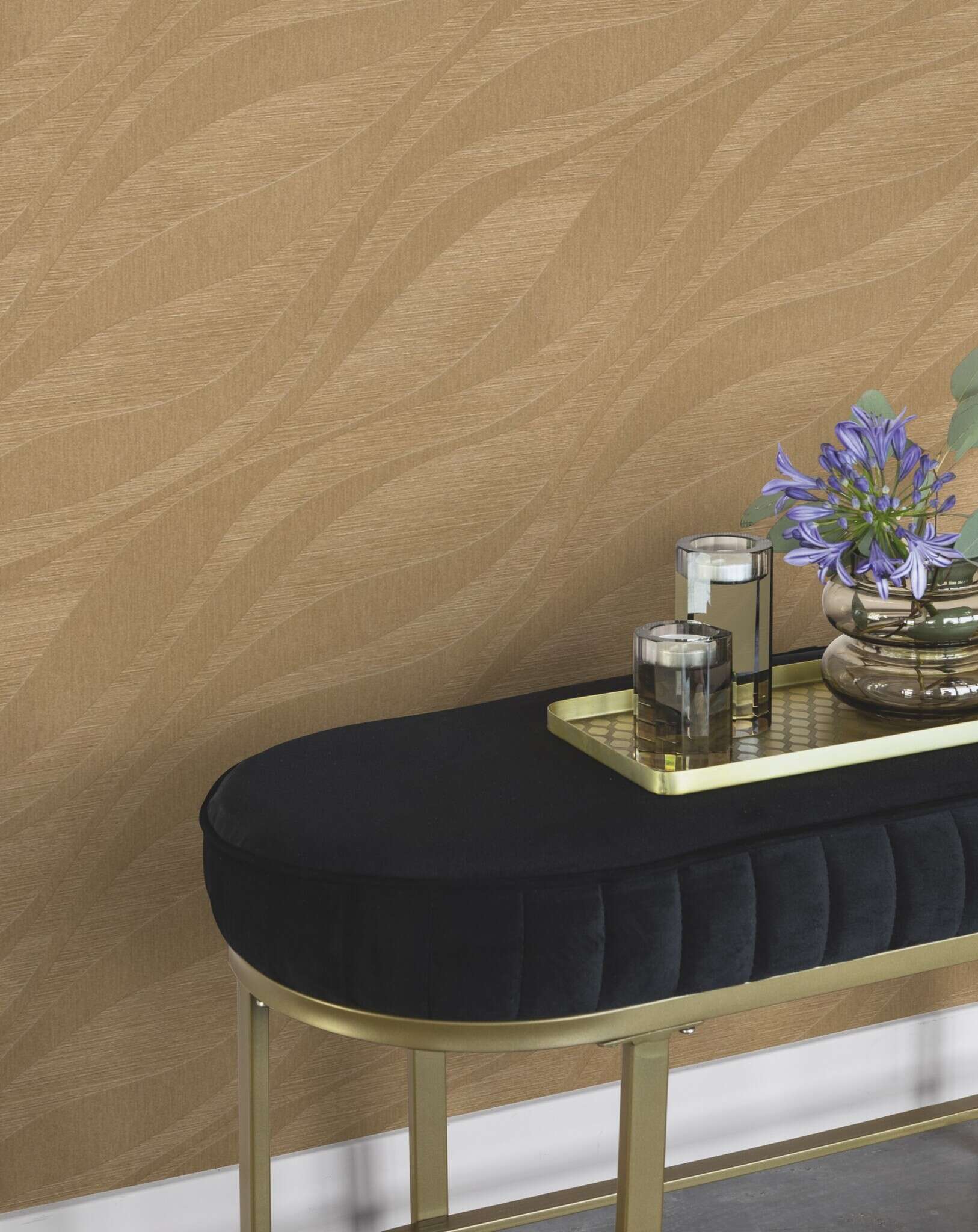 10-608052 Raumsituationen 2 Room with Graphic wallpaper with waves and grooved texture