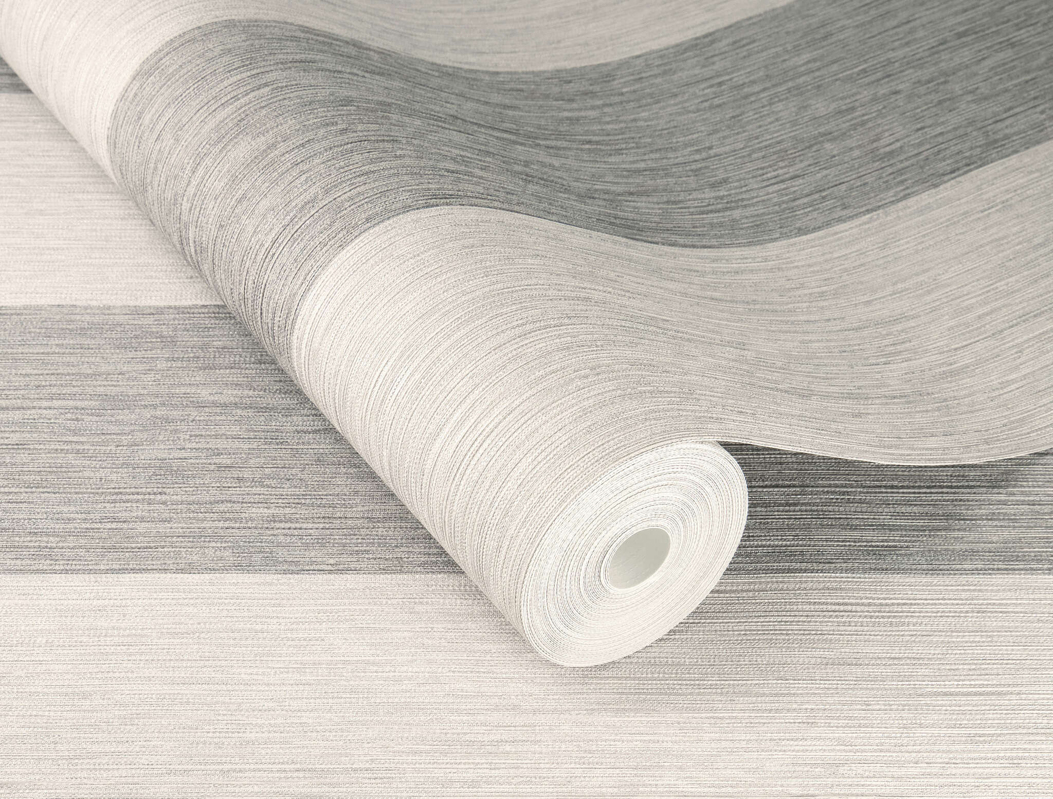 10-844009 Detailaufnahmen 1 Detailed image of Wallpaper with block stripes and grooved texture