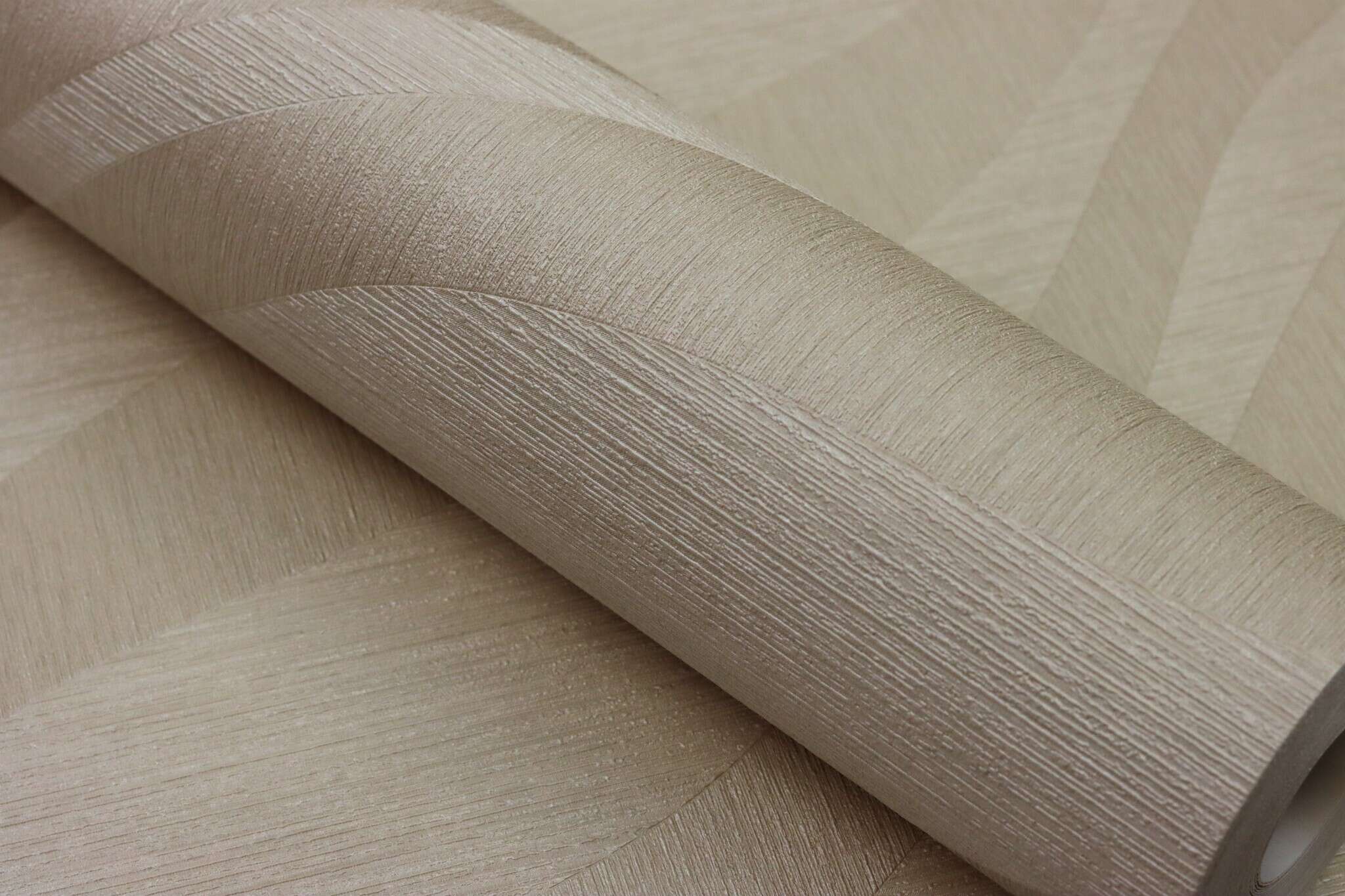 10-608038 Detailaufnahmen 5 Image détaillée de Papier peint graphique avec des vagues et une texture rainurée