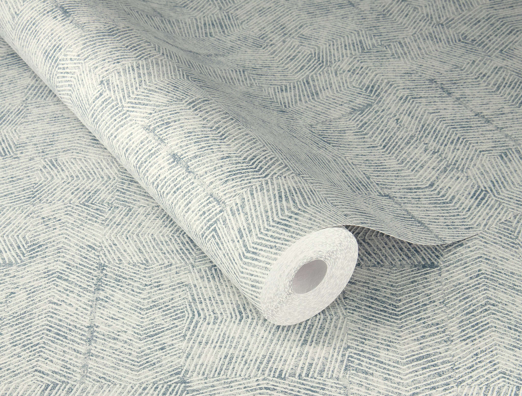 10-412727 Detailaufnahmen 1 Abstract non-woven wallpaper with a blue line pattern – In Bloom - Kurt 412727