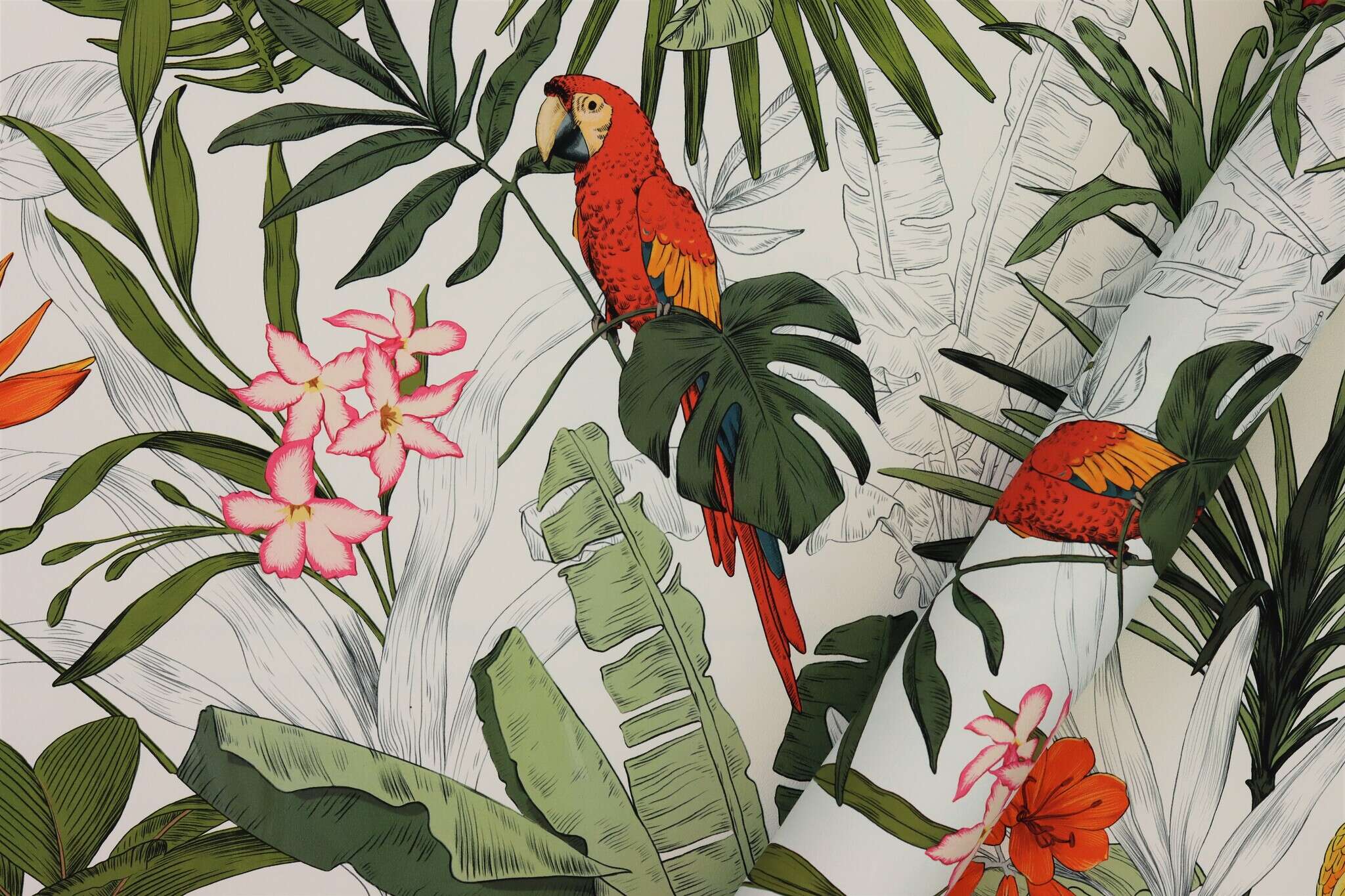 10-689907 Detailaufnahmen 3 Detailed image of Wallpaper with tropical plants and parrots