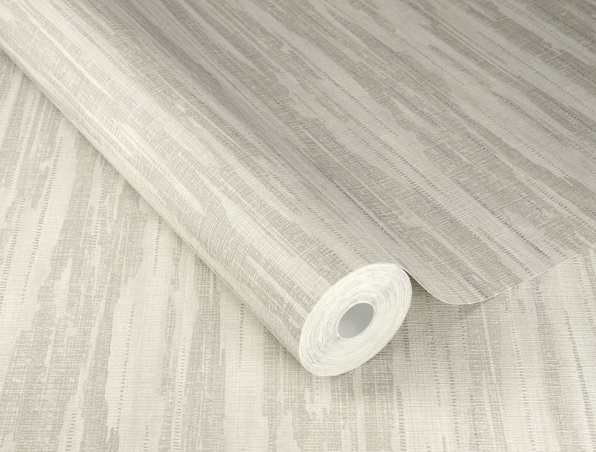10-720440 Detailaufnahmen 1 Detailed image of Wallpaper with horizontal lines and grooved texture