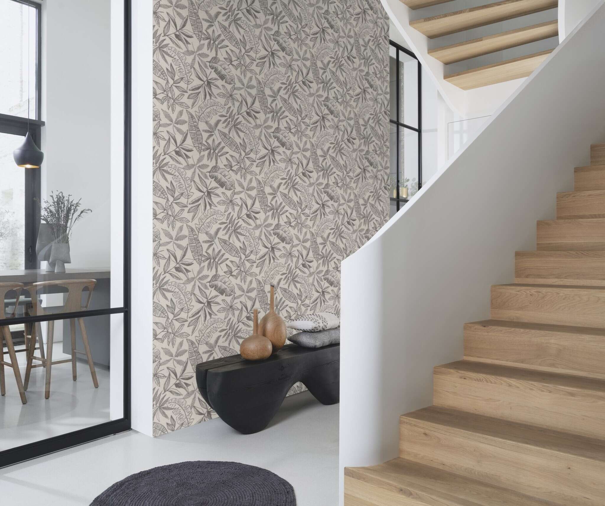 10-600575 Raumsituationen 2 Room with Wallpaper with large, sketched leaves in comic style