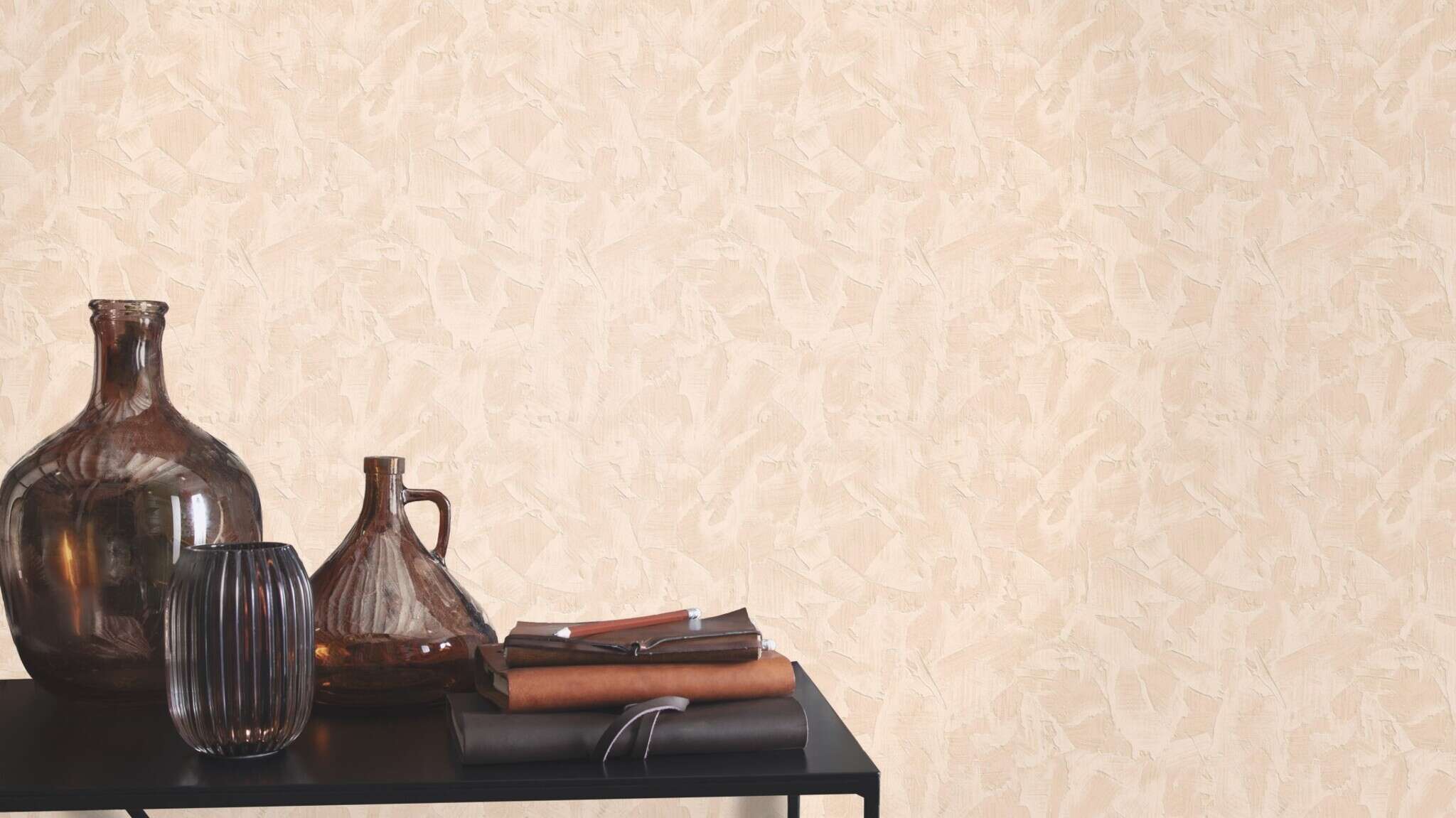 10-483512 Raumsituationen 1 Room with Wallpaper with plaster texture