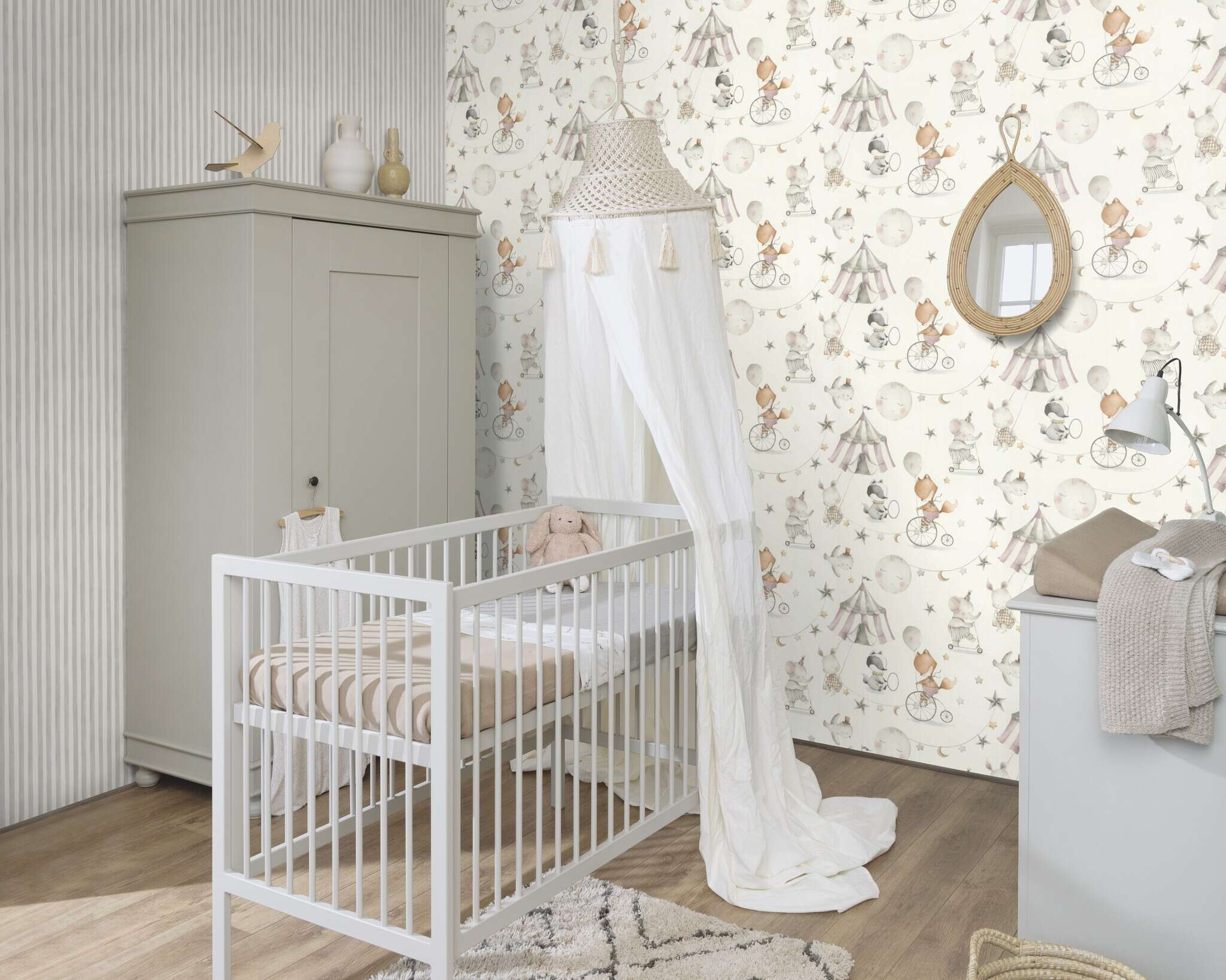 10-301922 Raumsituationen 3 Non-woven wallpaper in pink Kids World II 301922